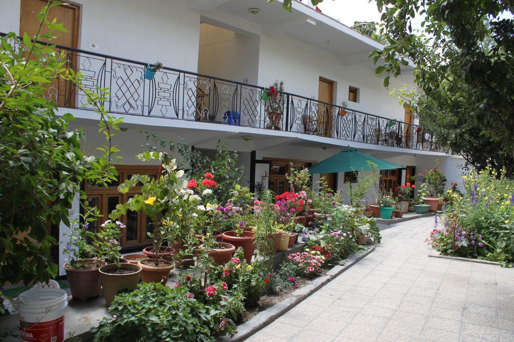 Travellers House Hotel Leh Exterior foto